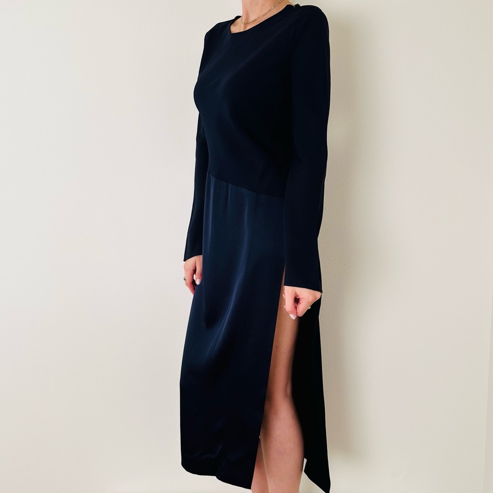 LAYEUR blue long sleeve satin effect tunic blouse top with side slit